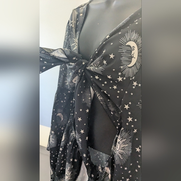 Witchy Dress - Picture 4 of 7